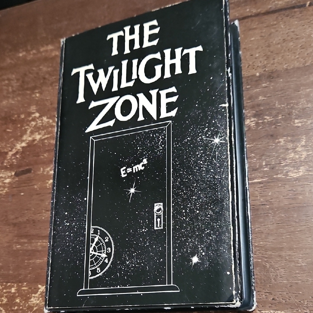 The‎ Twilight Zone 8 Episodes 2 VHS 1992
